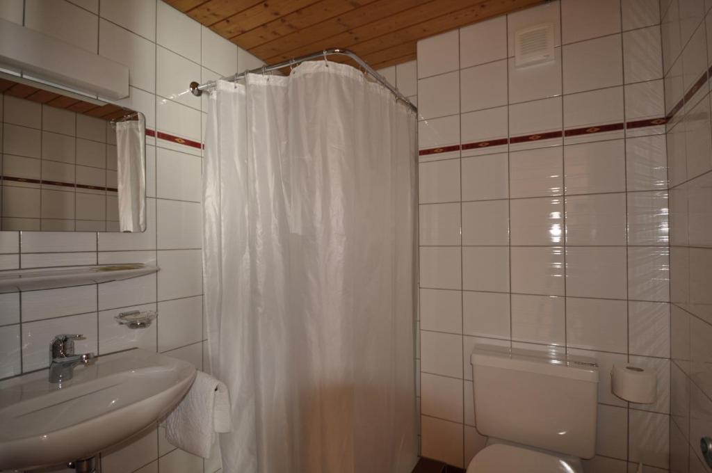 Gasthaus Skiklub Andermatt Room photo